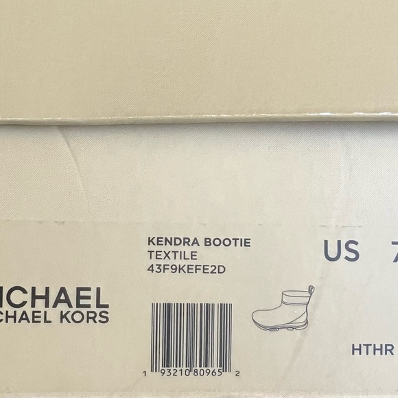 Michael Michael Kors Kendra Reflective Stretch Knit Sock Sneakers Booties - Picture 4 of 4